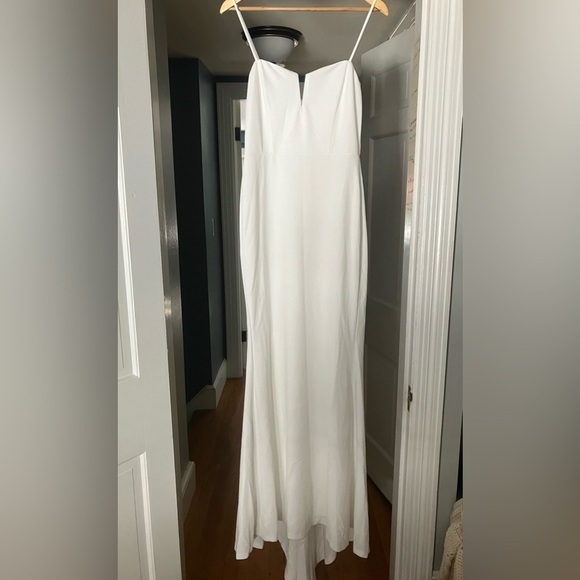 LULU's Bridal Wedding Chic Modern Sexy Minimalist Mermaid Trumpet Maxi Gown - Picture 4 of 4